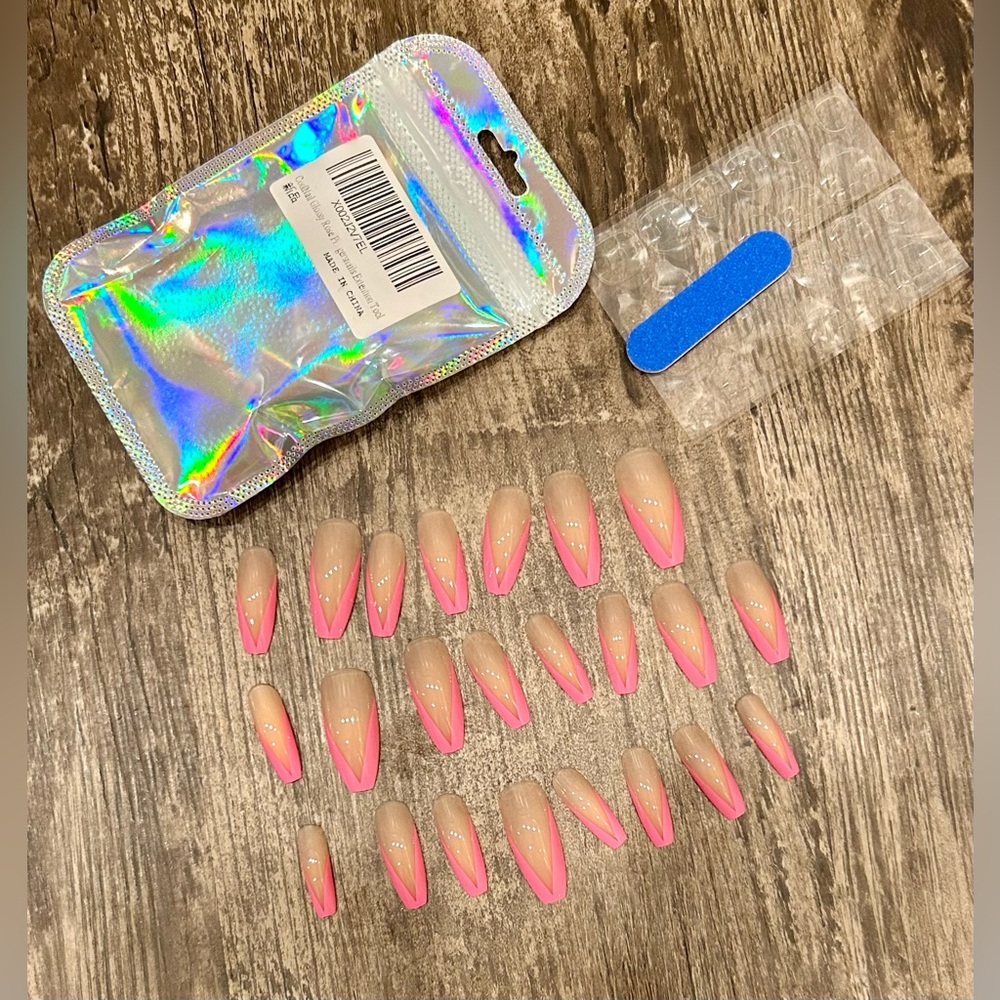 NEW KISS & CLAWS Press-On Nails (Long Voguish, Extra Long, Nude) - 8 Packs - Picture 5 of 8